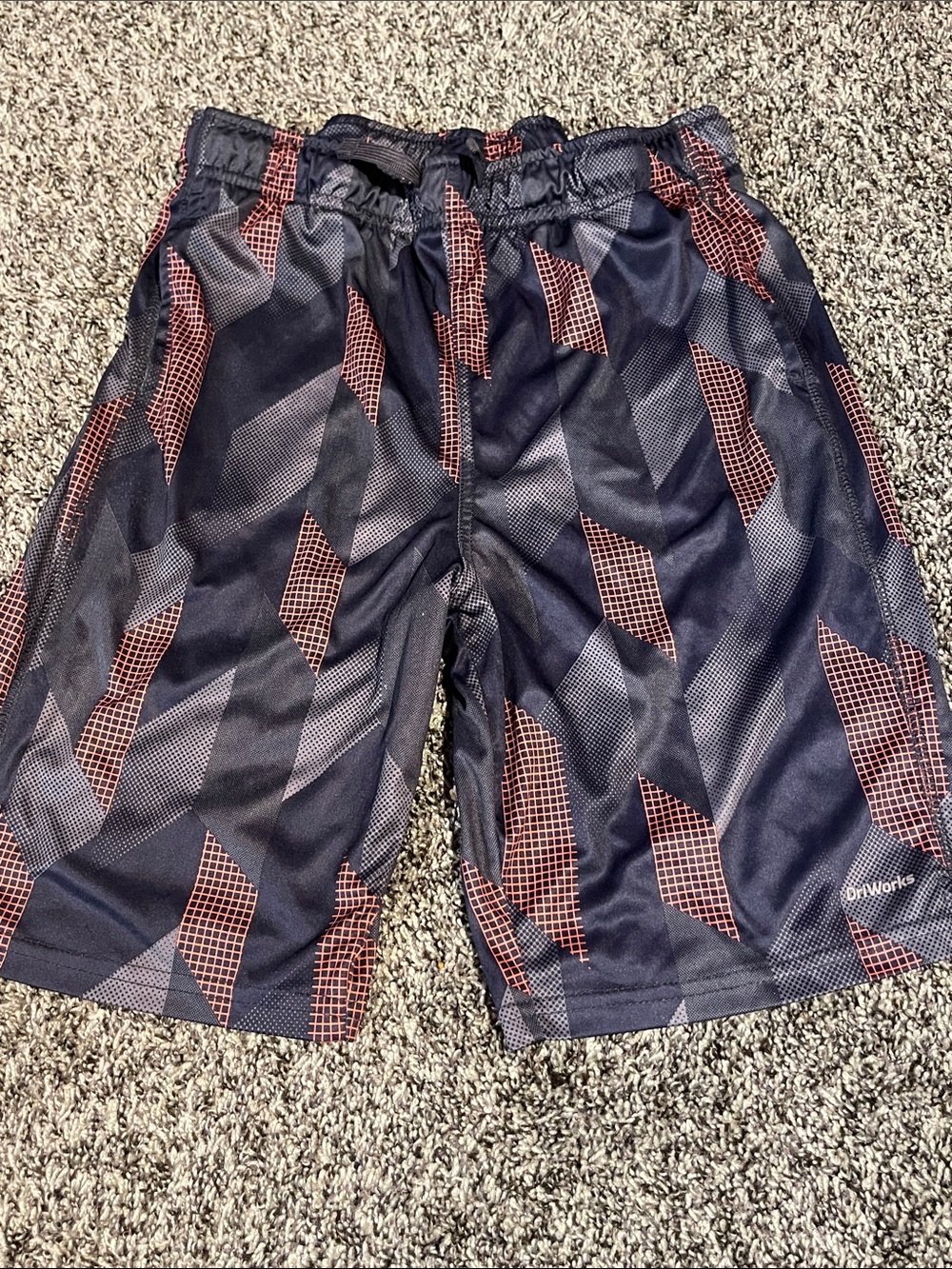 Boys Athletic Works Navy and Red Geometric Athletic Shorts W/ Pockets (14-16)